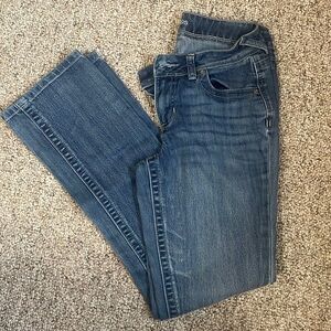 Maurices jeans